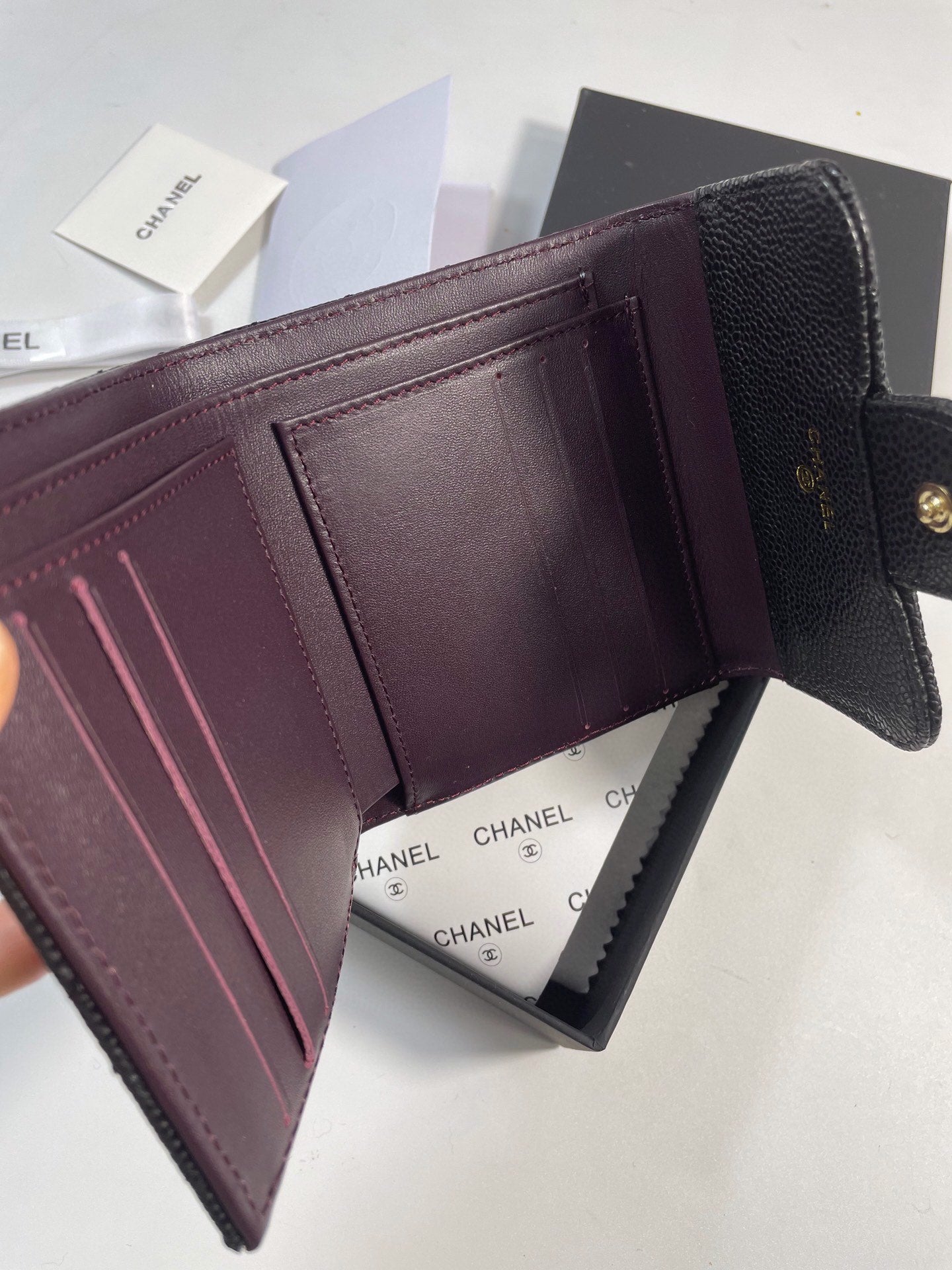 【シャネル】マトラッセ♪二つ折り財布 ♪ミニウォレット*キャビアスキン黒AP0229 AP0231