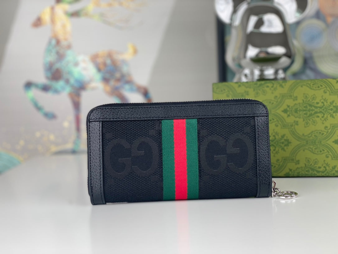 【グッチ】大人気のロングファスナー財布、実用性も抜群!