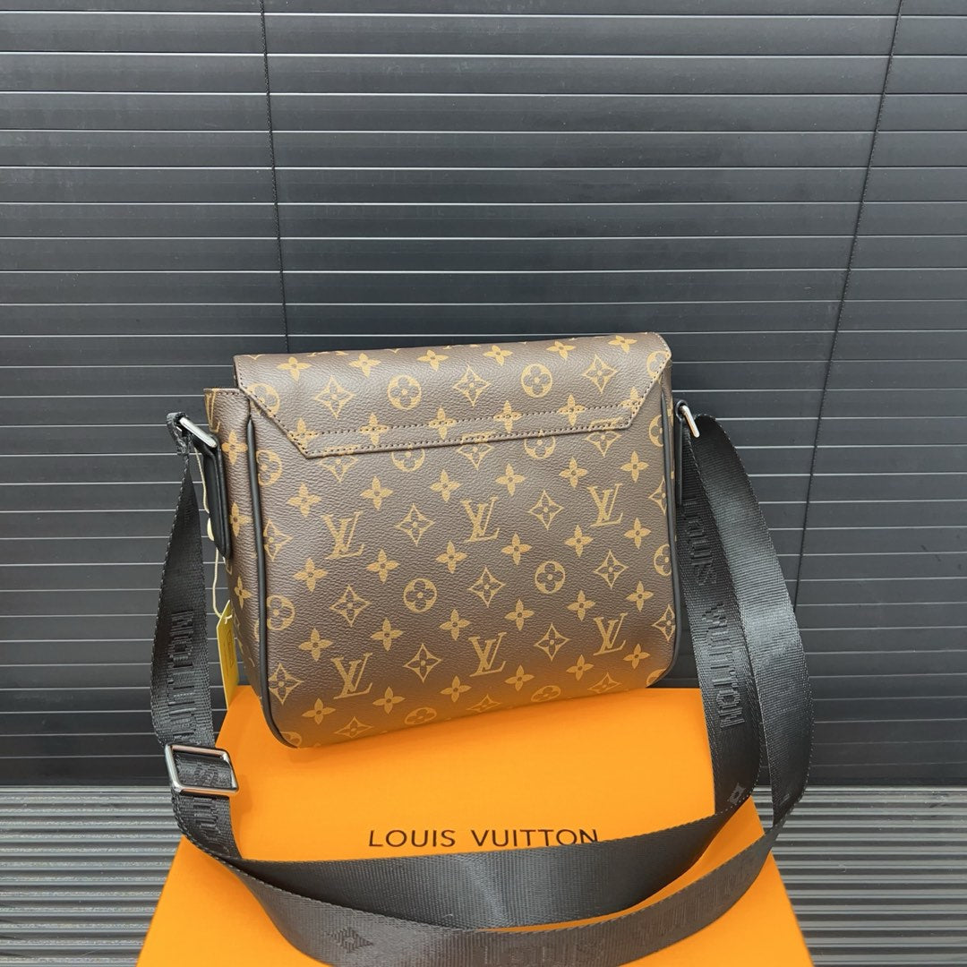 【ルイヴィトン】☆プリントフラップ|クラシックでどんなスタイルにもぴったり♪即刻手に入れよう!