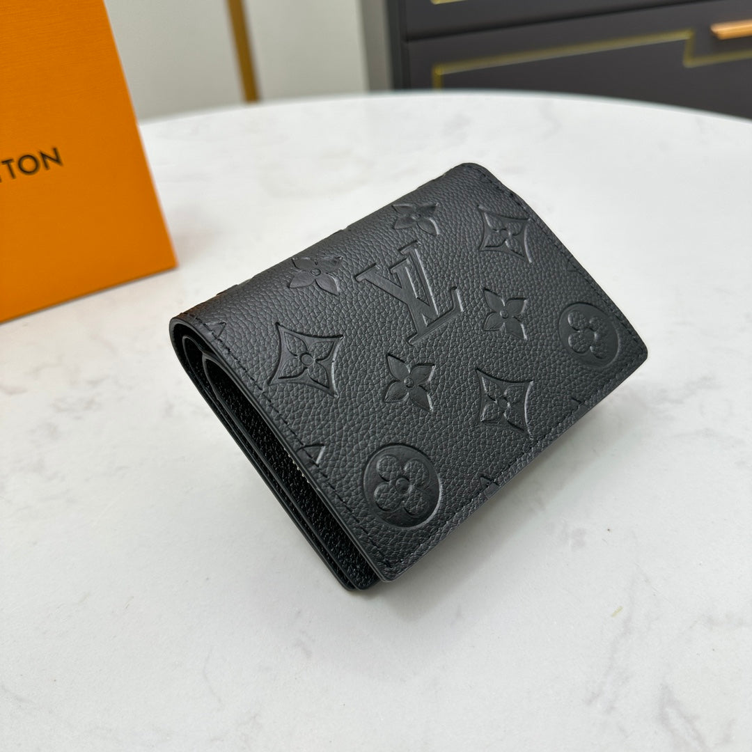 【ルイ・ヴィトン】大人気エンボス加工 短財布 洗練されたデザイン