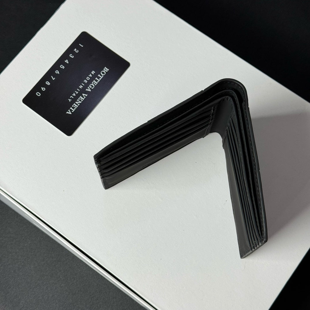 【ボッテガヴェネタ】人気★カセット 二つ折り財布  黒