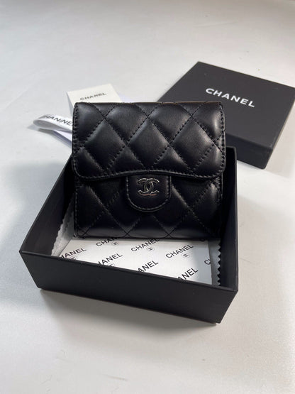 【シャネル】マトラッセ♪二つ折り財布 ♪ミニウォレット*キャビアスキン黒AP0229 AP0231