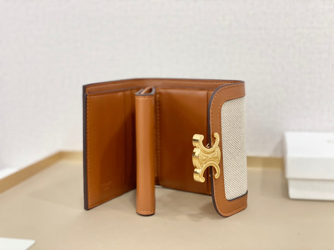 【セリーヌ】大人気軽量＆コンパクト持ち運びに便利な短い財布 ！関税送料込み