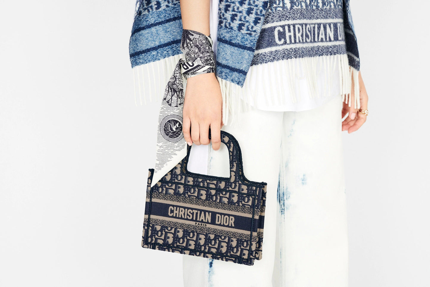 【ディオール】◆大人気 BOOK TOTE 定番柄刺繍 トートバッグ-3 sizes