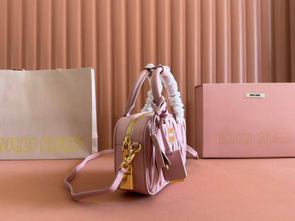 【ミュウミュウ】アルカディ マテラッセ レザー バッグ スモール 8色