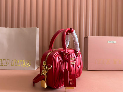 【ミュウミュウ】アルカディ マテラッセ レザー バッグ スモール 8色