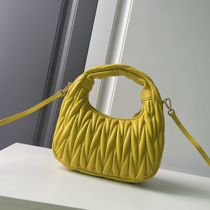 【ミュウミュウ】大人気☆ワンダー マテラッセ ホーボーバッグ5BC125