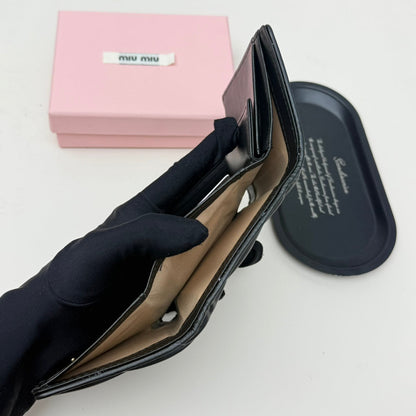 【ミュウミュウ】上品なデザイン♪おしゃれ】3つ折り財布3色