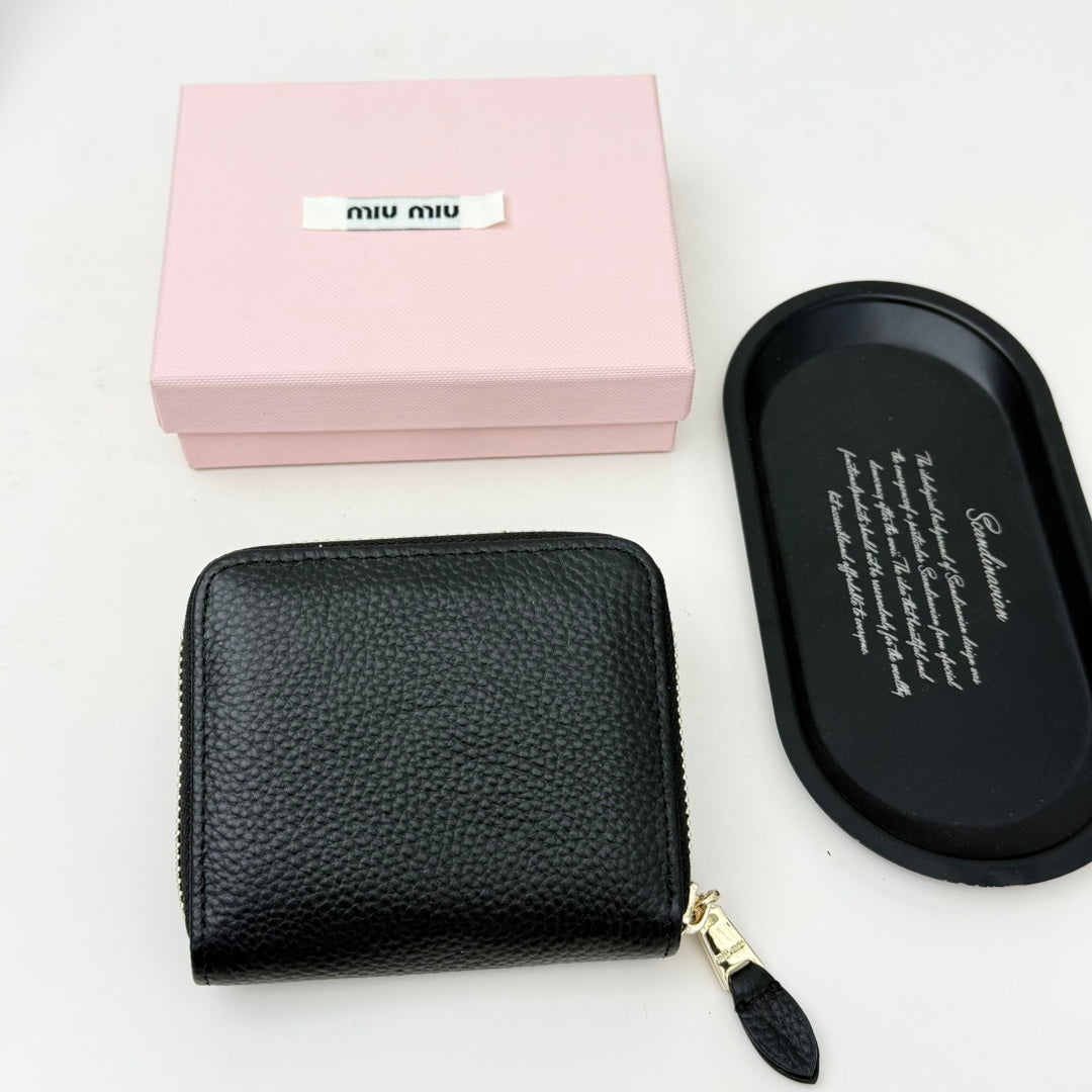 【ミュウミュウ】2色ギフトにも*送料込☆ 小さな中に大きな収納力