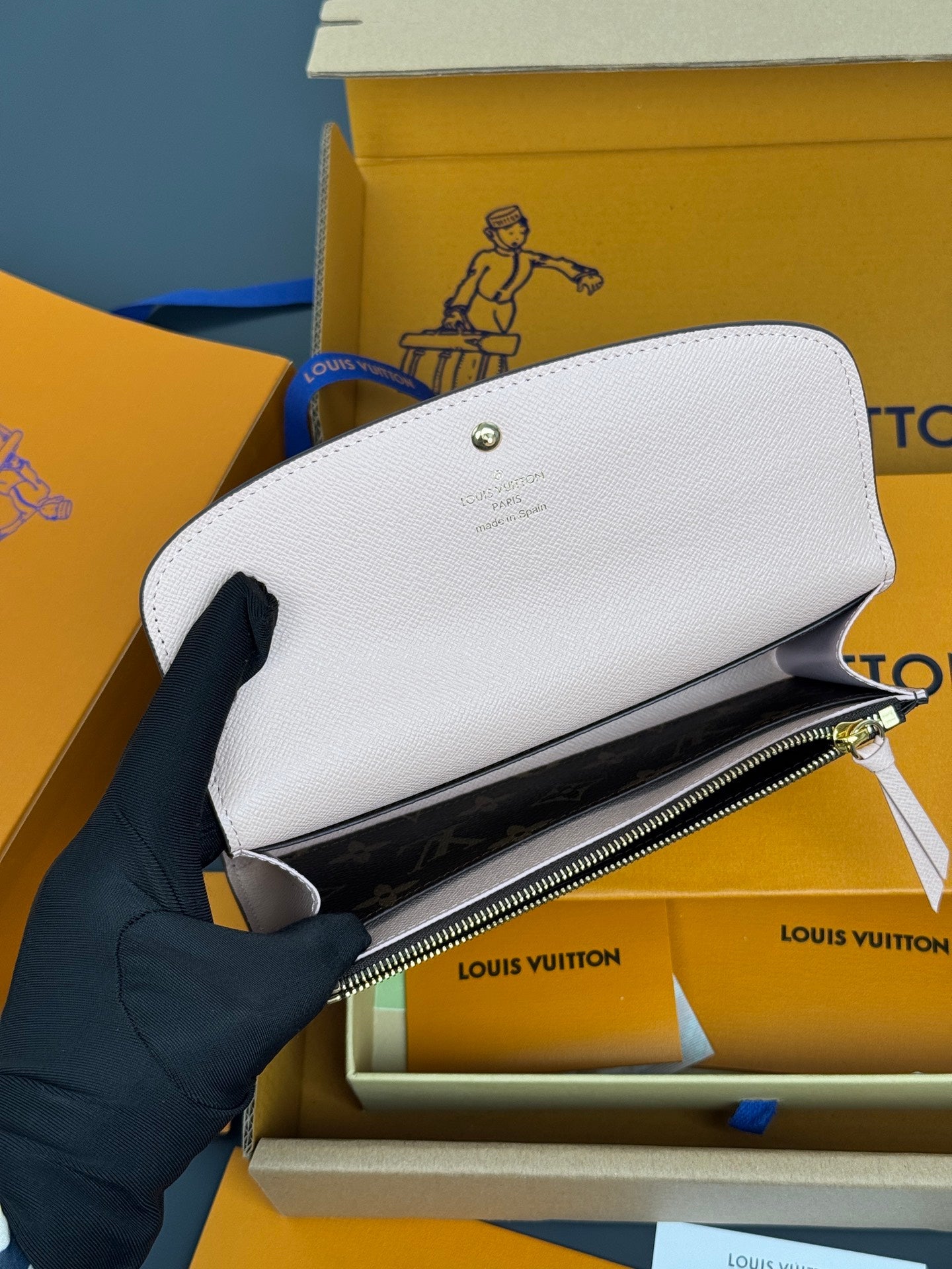 【ルイヴィトン】大人気☆  ポルトフォイユ・エミリー 財布 ギフト8色