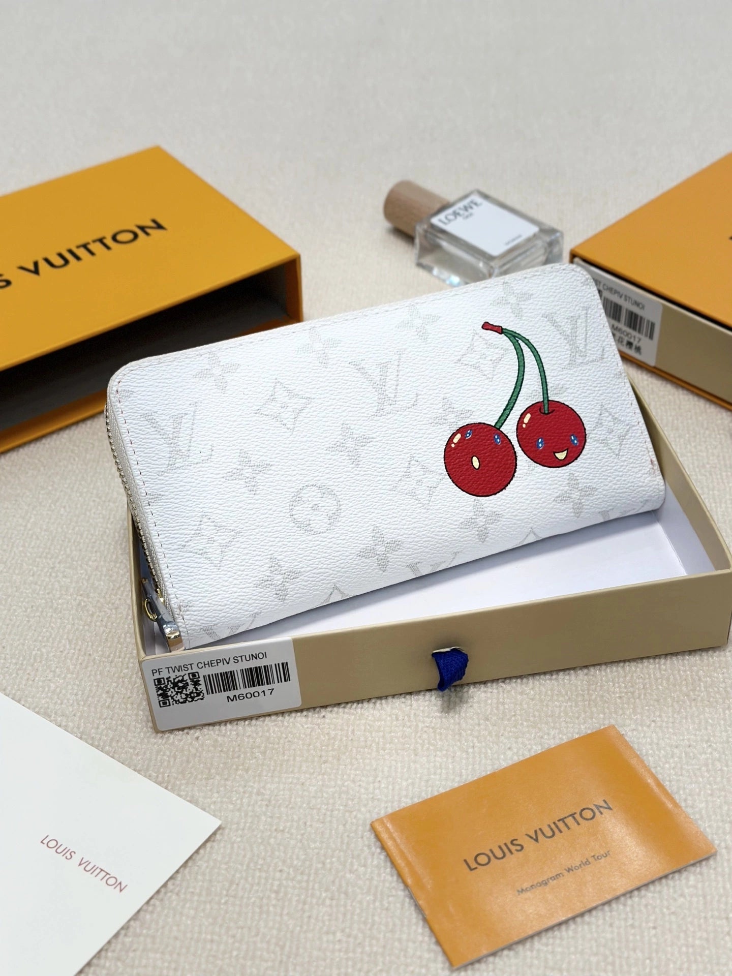 【ルイヴィトン】村上隆コラボ ジッピー・ウォレット 長財布