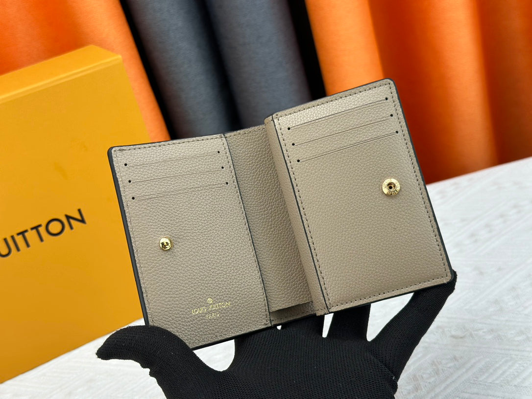 【ルイヴィトン】ミニ財布 小さな中に大きな収納力 即完売予感