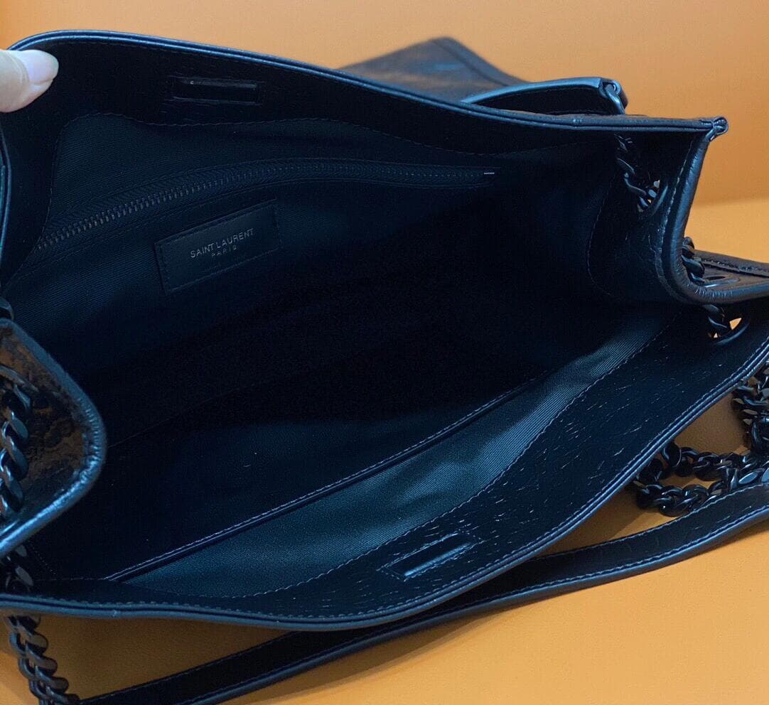 【サンローラン】話題のNikiクロコ型押しバッグ 実用性とデザイン性を両立